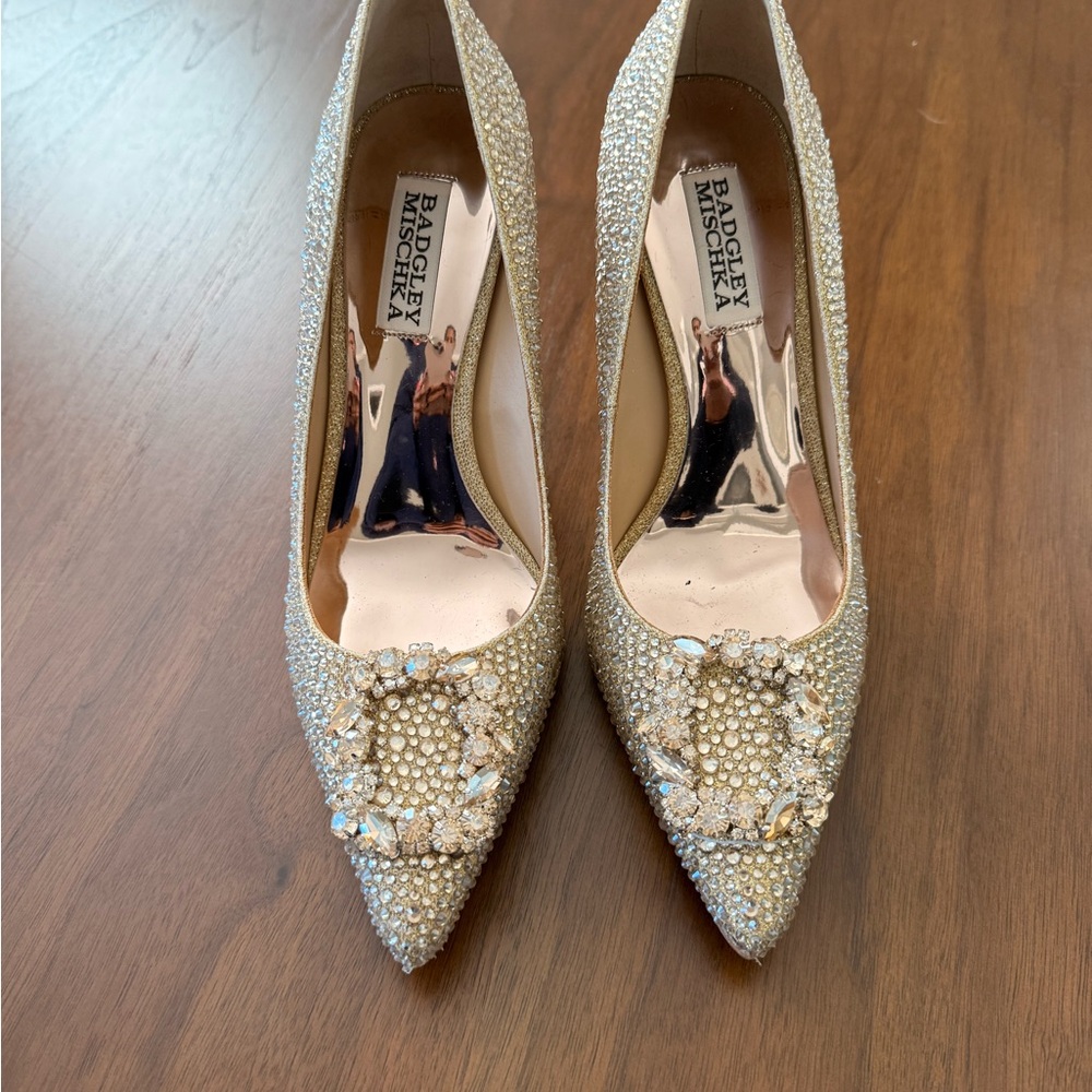 Badgley Mischka Champagne Crystal Embellished Pointed Toe Pumps